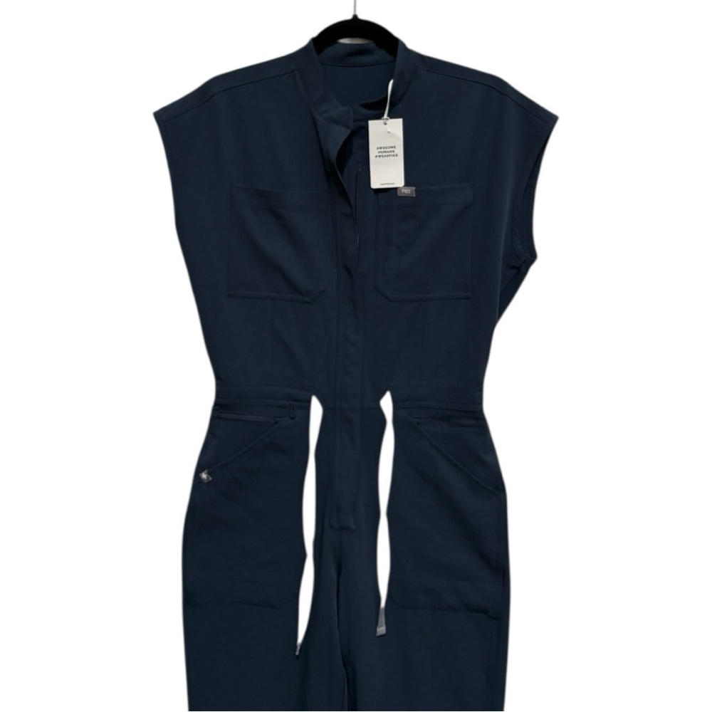 NEW Figs Rafaela Cargo Scrub Jumpsuit Size XS - Picture 4 of 8
